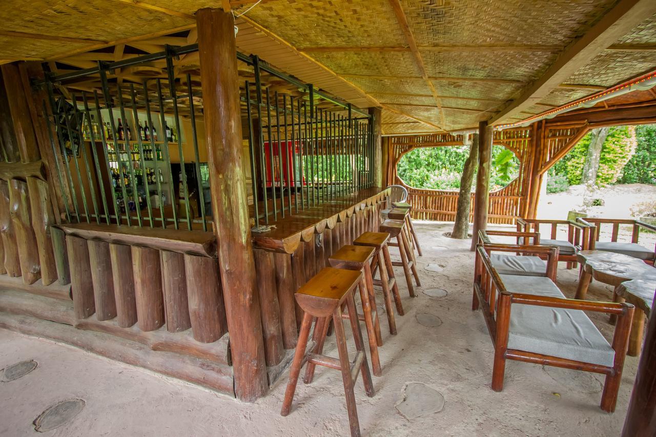 Tuzza Hotel Bushenyi Εξωτερικό φωτογραφία